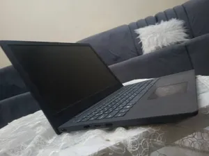 Core i 3 الجيل السابع  HDD 320 Gb Ram 8 Gb  ذاكر عاديه  ينزله  حتي ل11نظام التشغيل هوا 10Vga intel