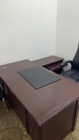 مكتب للبيع