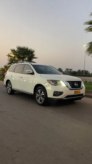 Used Nissan Pathfinder in Al Batinah