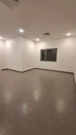 140 m2 3 Bedrooms Apartments for Rent in Hawally Salmiya