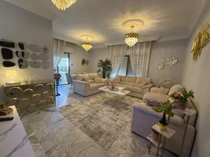 شقة مميزة بأرقى مناطق ضاحية الرشيد من الامالك