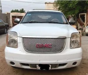 Used GMC Yukon in Basra