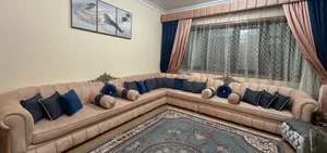 اثاث للبيع