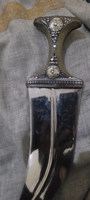 جنبيه عزيري فخامه عرطه