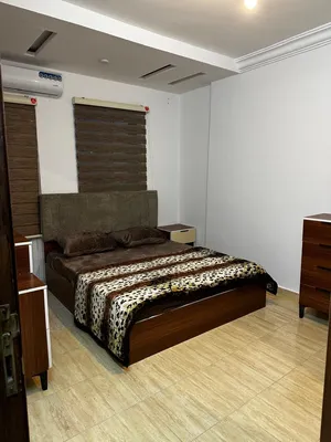 شقه مفروشه