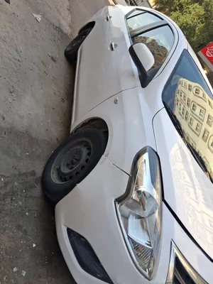 Sedan Nissan in Farwaniya
