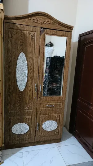 دولاب ملكي خارجي نضيف
