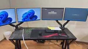 بحاجة تجمعية جيمنج او كمبيوتر مكتبي i7