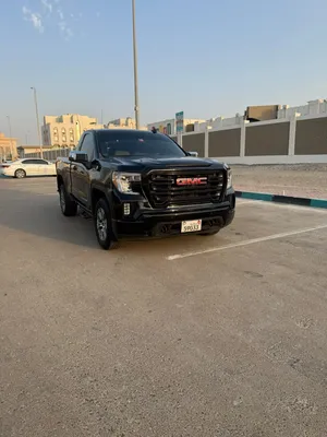 Used GMC Sierra in Abu Dhabi