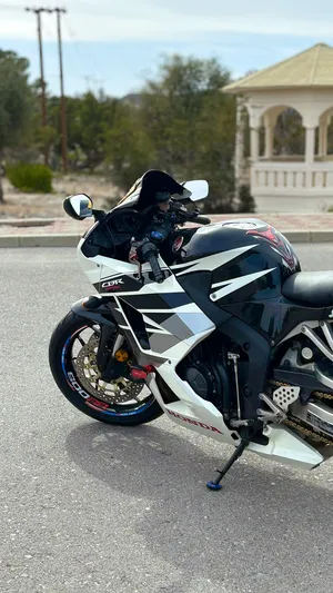 هوندا CBR 600 RR للبيع