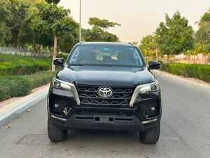 Toyota Fortuner exr model 2026