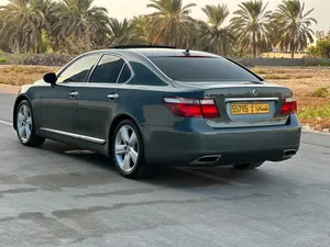 Used Lexus LS in Muscat