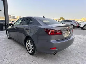 Lexus is 250 2012