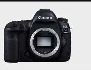 Canon EOS 5D Mark IV 2-year-old. Body Only (Like-New, low shutter count )
