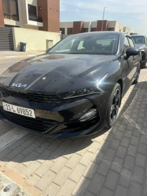 كيا  k5 موديل 2025 فئة GT LINE جي تي لاين قطعتين صبغ فقط .