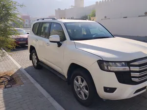 Used Toyota Land Cruiser in Al Ain