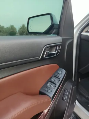 Used GMC Yukon in Al Dakhiliya
