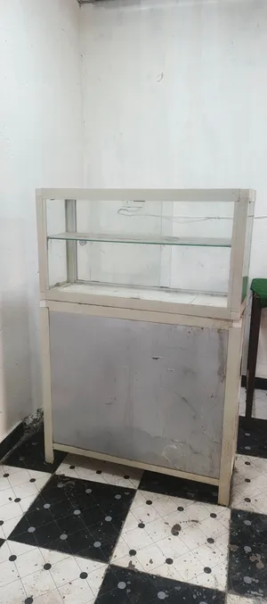 غراض مطعم بيع مستعجل