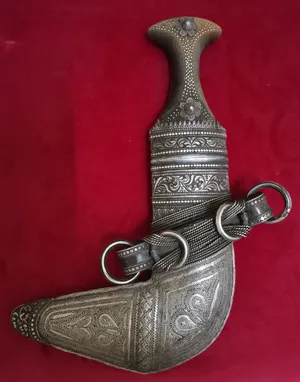 خنجر صياغة قديمة قرن زراف افريقي