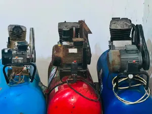 كمبسوريات وبومبات