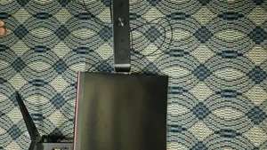 شاشة AOC منحنية 27 بوصة 144Hz + ساوند بار RGB هدية