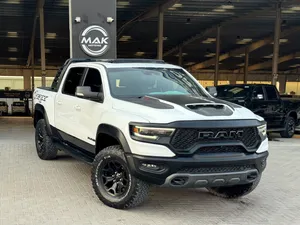 RAM TRX 703HP /SUPERCHARGED/ 4X4 / LOW MILEAGE / SUNROOF PANORAMIC /HARMAN KARDON SOUND SYSTEM /