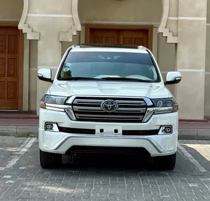 تويوتا لاندكروزر VXR