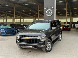 GCC FULL SERVICE HISTORY /V8 5.3L / 8 SEATERS/NEW SHAPE / Radar/ Blind Spots/ LINE ASSIST