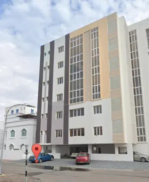 شقه للبيع في العذيبه قريب مسجد طيبه اول ساكن منطقه حيويه جدا بسعر مناسب Apartments for sale