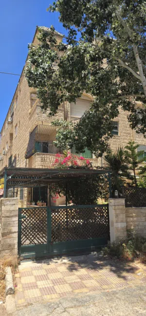 170 m2 3 Bedrooms Apartments for Sale in Amman Al Hashmi Al Shamali