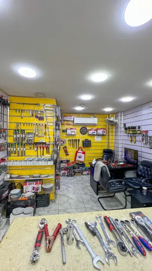 للبيع محل معدات صناعية جاهز