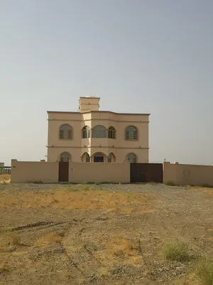 320 m2 More than 6 bedrooms Villa for Sale in Al Ain Al Buraymi