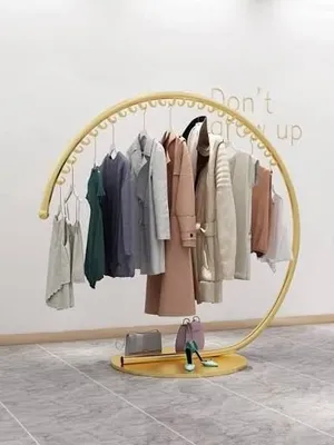 علاقة ملابس معدنيه صلبه بتصميم عصري انيق و عملي يدوم سنوات او لاصحاب محلات الملابس علاقات ديكور لاصح