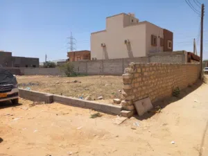 قطعة ارض سكنية في موقع ممتاز