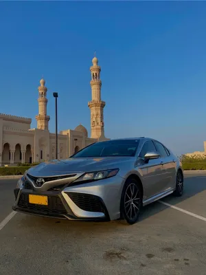تويوتا كامري 2022 SE نظيفة