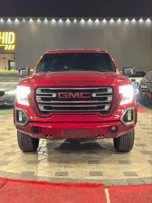 Used GMC Sierra in Ajman