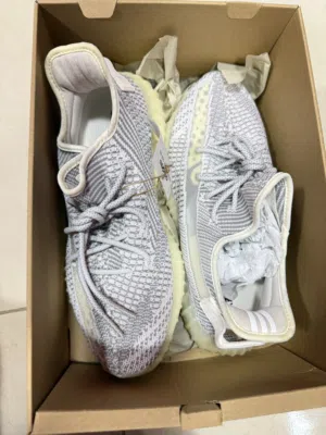 YEEZY BOOST 350 BRAND NEW SIZE 44 1/2 ORIGINAL