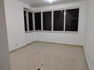3 bedrooms apartment with parking from licensed broker