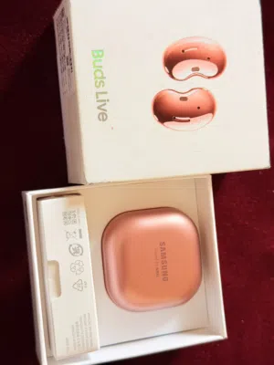 سماعة samsung buds live اصلية