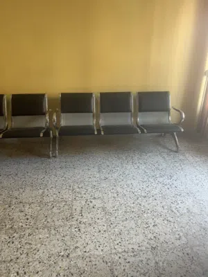 كراسي ضيافة للبيع استعمال نظيف