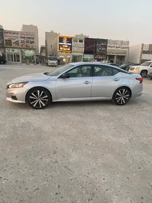2019 Nissan Altima SR