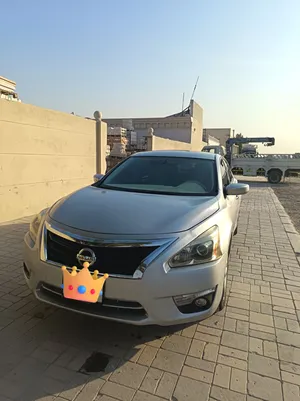 نيسان التيما2015 نظيف للبيع