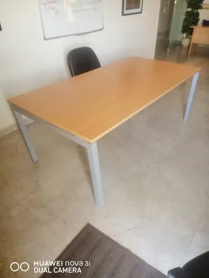 مكاتب للبيع