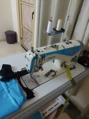 ماكنة خياطة درزه جاك a4