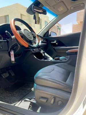Used Kia Niro in Amman
