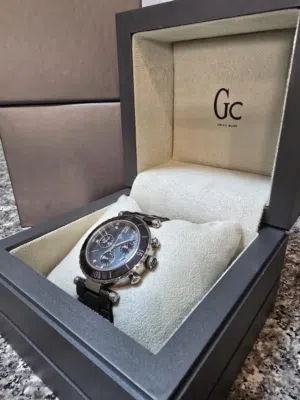Black Guess for sale in Amman