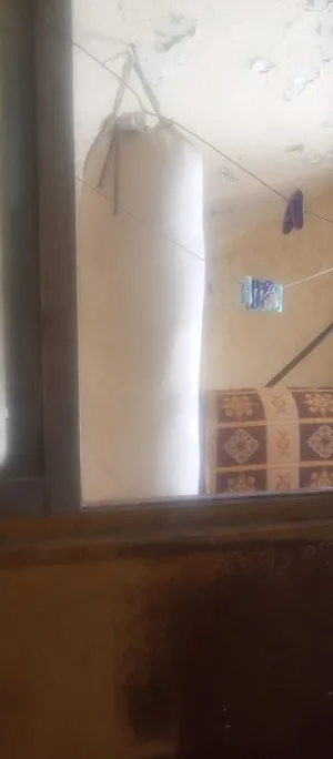 كيس ملاكمه من القماش الناعم يصلح للأطفال والنساء ضربه خفيفه فقط16 دينار