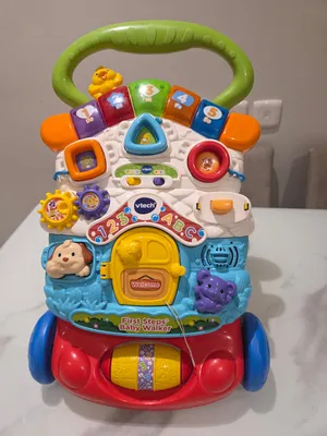 مشاية أطفال ماركة فيتيك (VTech) بحالة جيدة