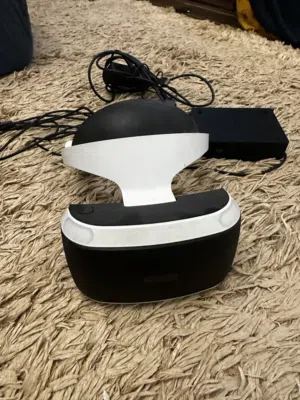 سماعات vr2 للبيع نضيفه بحاله ممتازه مع ضمان