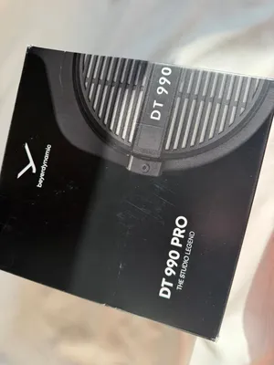 Beyerdynamic DT 99. PRO Studio Headphones 80 Ohm